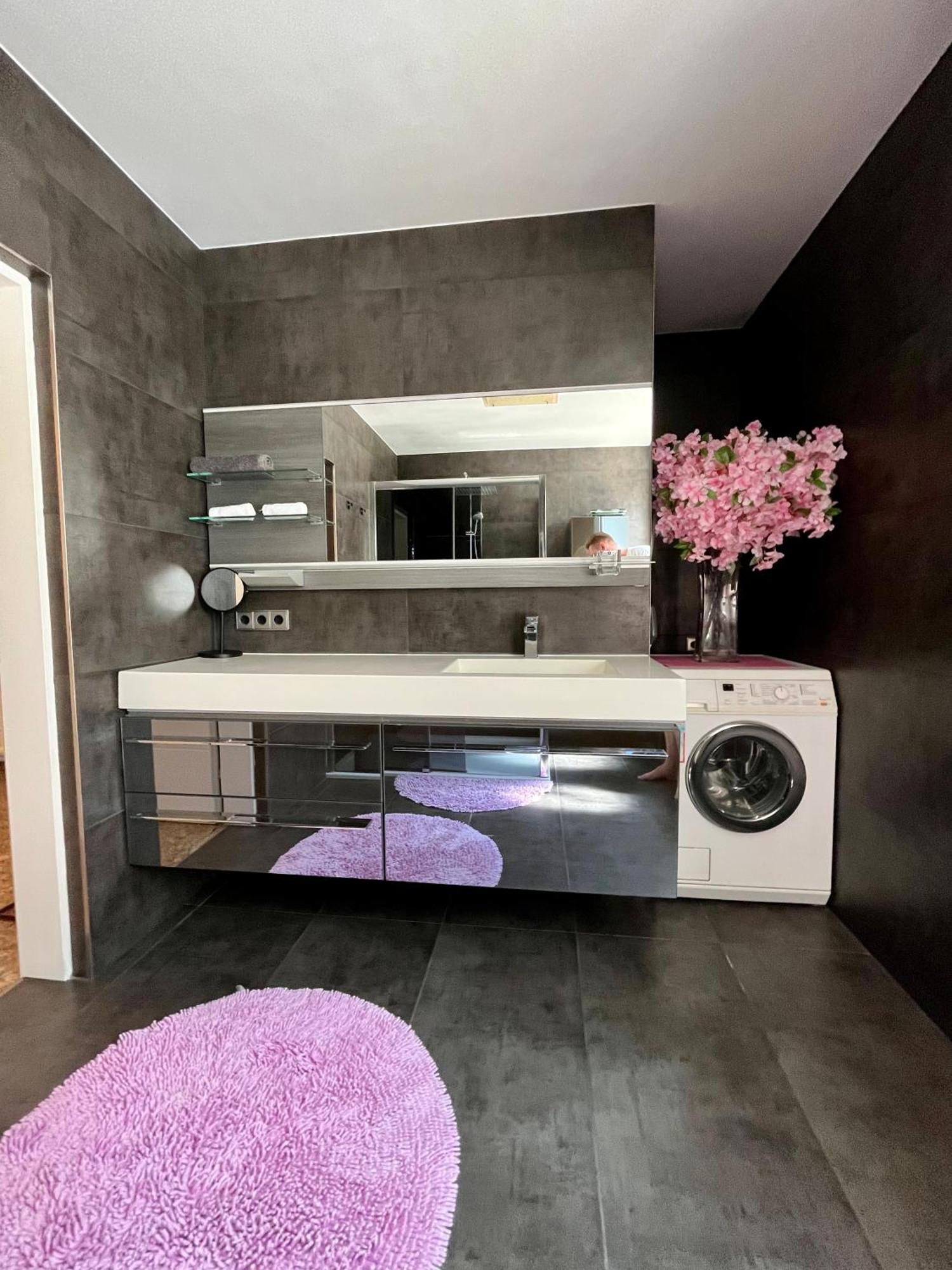 Luxurioeses Apartment Mit Pool Wien Eksteriør billede