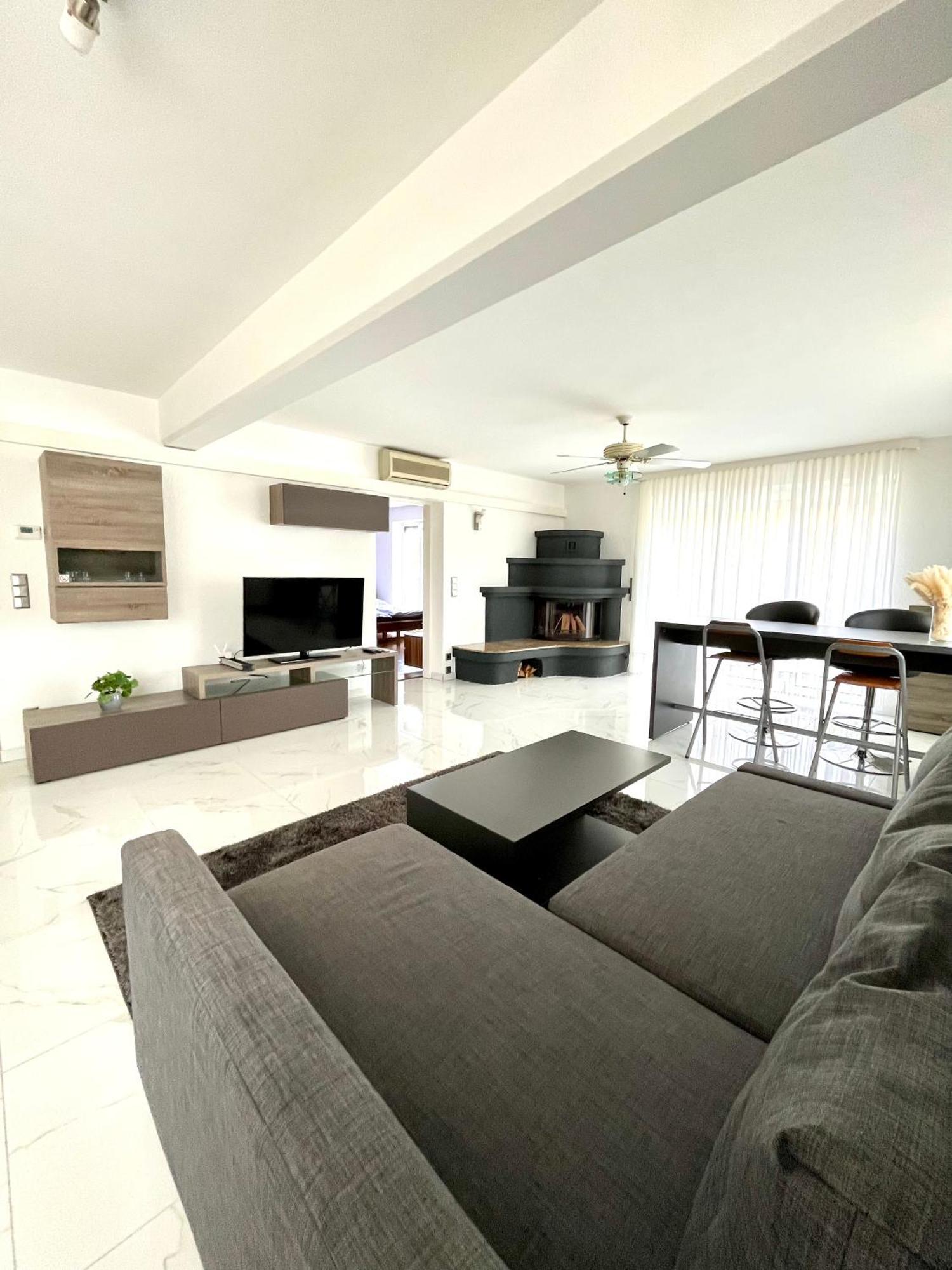 Luxurioeses Apartment Mit Pool Wien Eksteriør billede